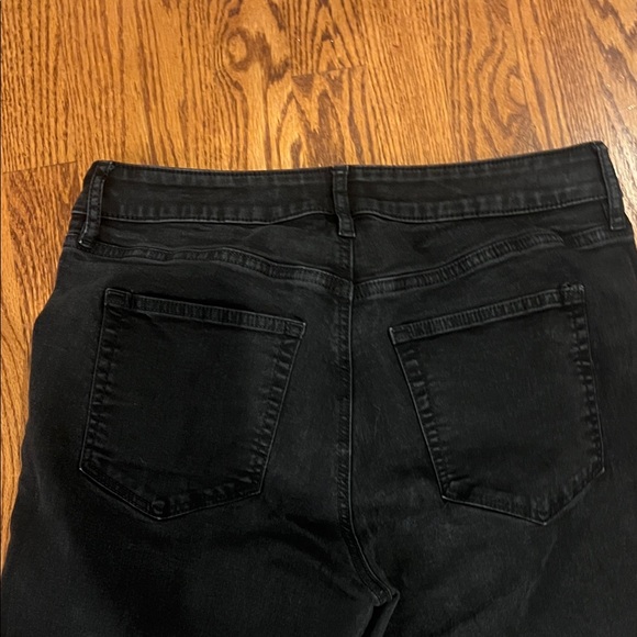 LOFT Women's Black Skinny Jeans - Picture 5 of 5
